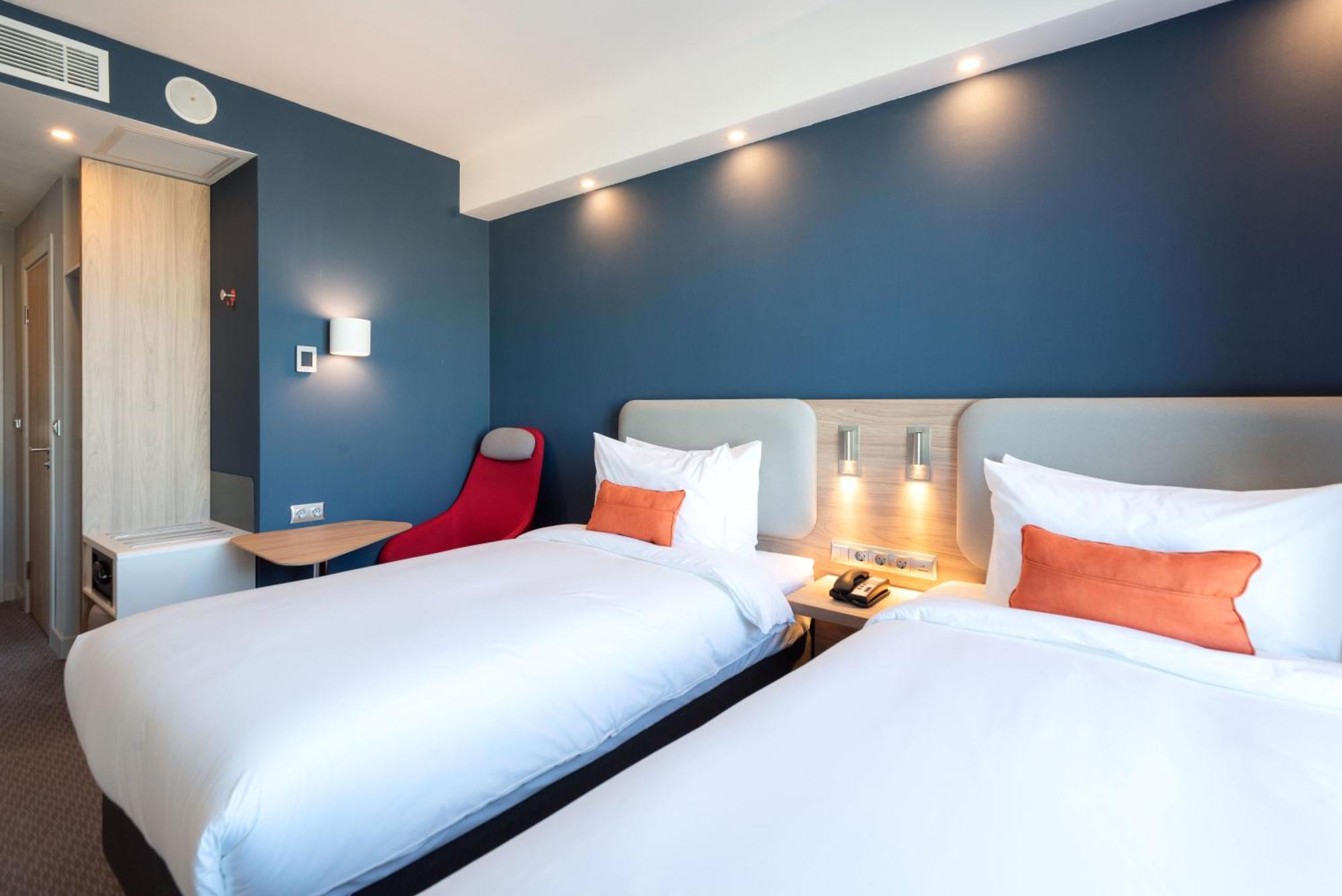 Holiday Inn Express - Astana - Turan By Ihg Экстерьер фото